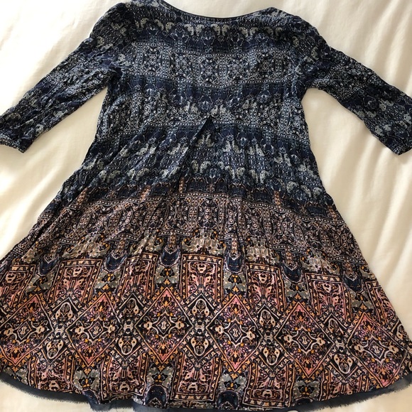 Patterned Flow Dress - Picture 3 of 3